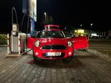 MINI Scheckheft. Service bei 110000 Klima Tüv 11/26 - rote MINI One Clubman