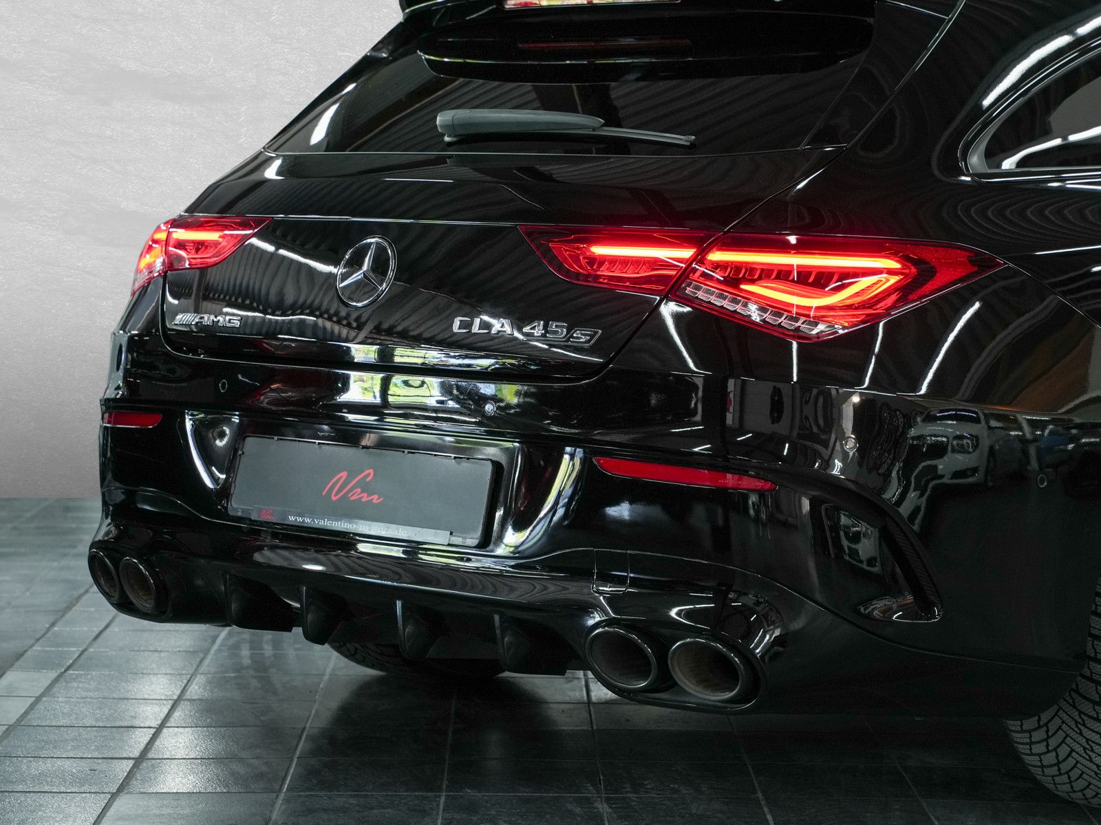 Fahrzeugabbildung Mercedes-Benz CLA 45 AMG Shooting Brake S 4Matic - Panorama