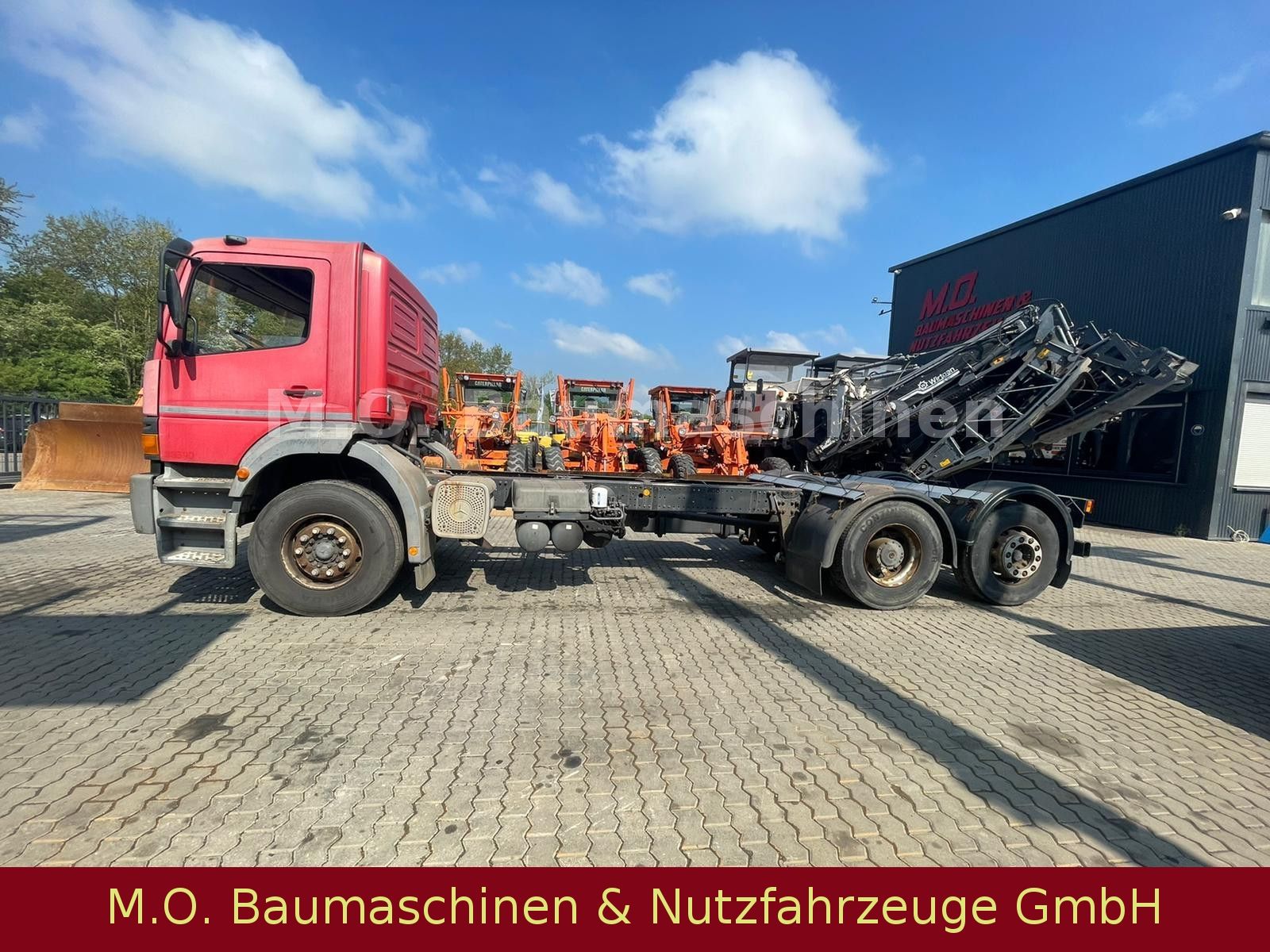 Fahrzeugabbildung Mercedes-Benz Atego 2623 / 6x2 / 3 Achser /  Euro 3 /