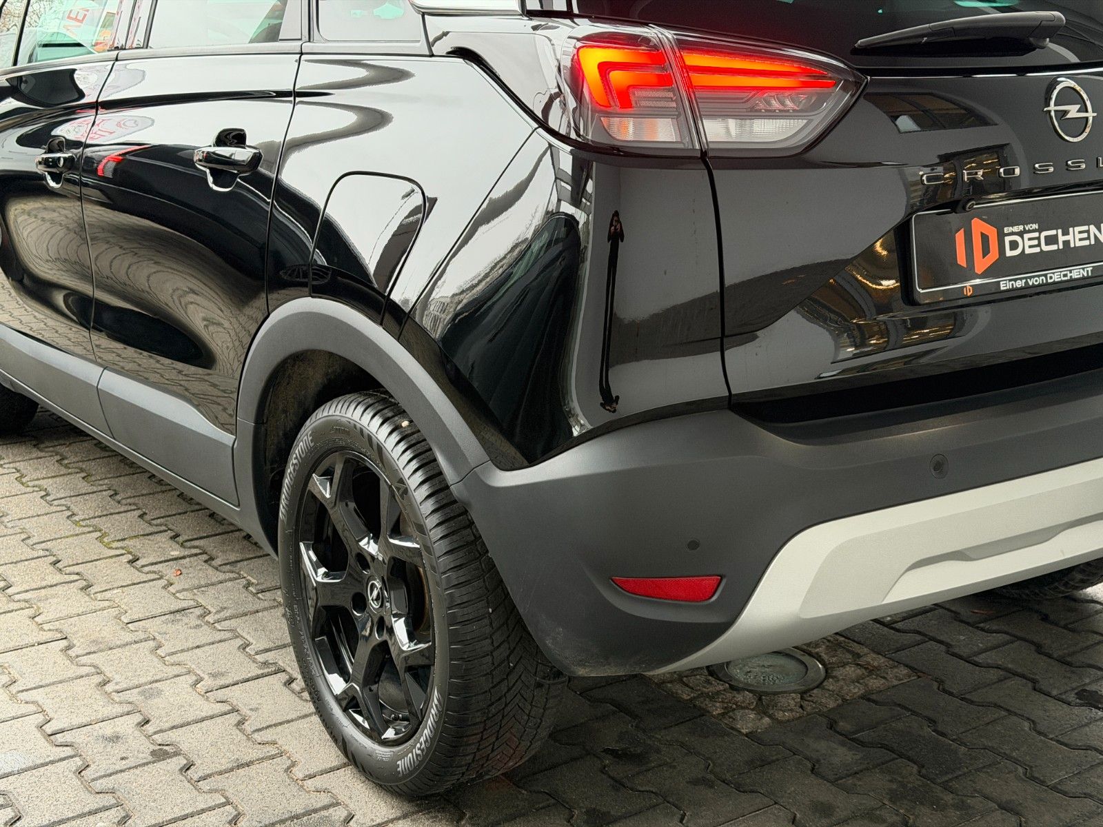 Fahrzeugabbildung Opel Crossland Elegance 110PS Navi/Kamera/Allwetter!