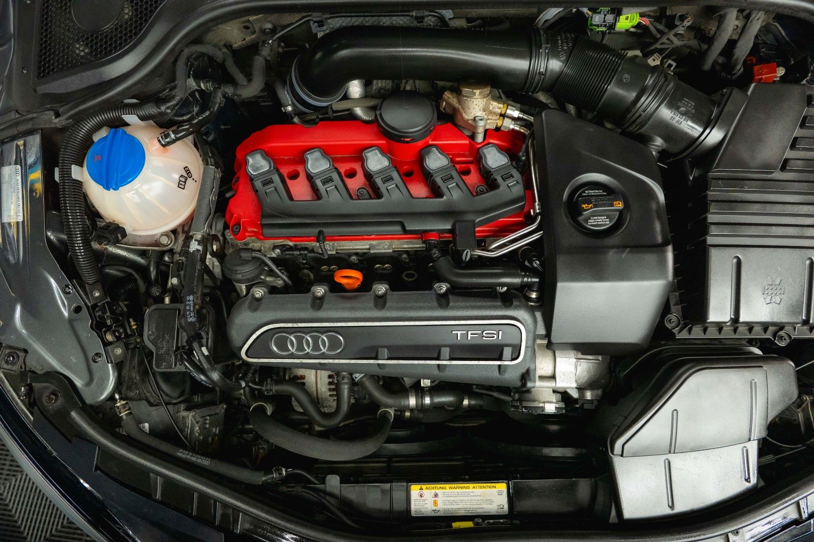 Fahrzeugabbildung Audi 2.5 TFSI TT RS Coupe quattro 6-Gang *Bi-Xenon*