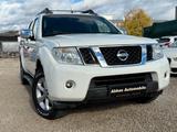 Nissan Navara Double Cab LE 4X4, Automatik, Vollaustat. - gebrauchte Nissan Navara aus dem Jahr 2011