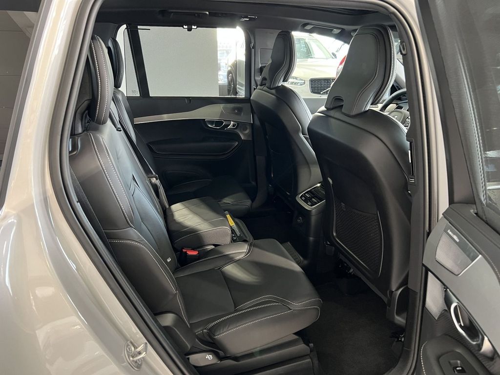 Volvo XC90 T8 Plus Bright Recharge AWD FourC AHK B&W