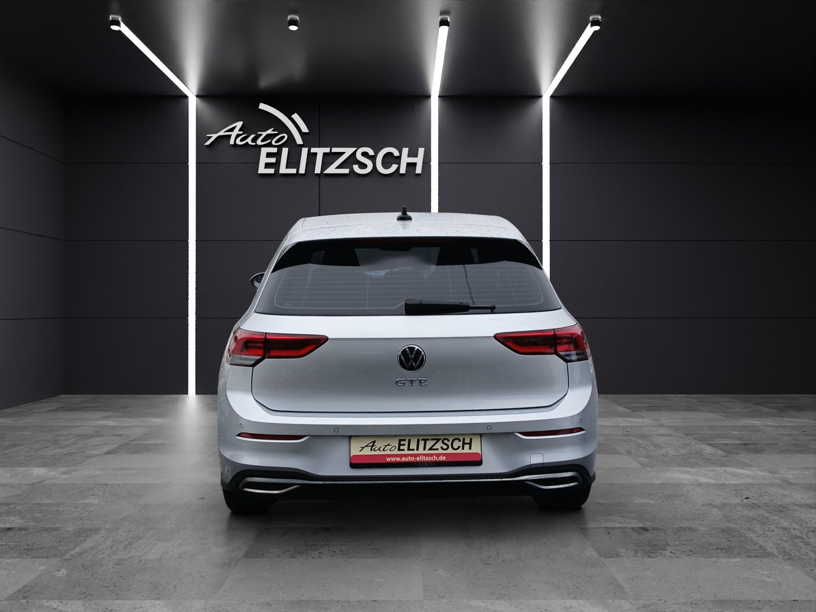 Fahrzeugabbildung Volkswagen Golf VIII GTE LEDplus Navi Leder AID ACC PDC SH