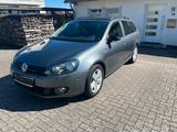 Volkswagen Golf 1.6 TDI | TÜV 03/27 | 8-fach bereift | Navi
