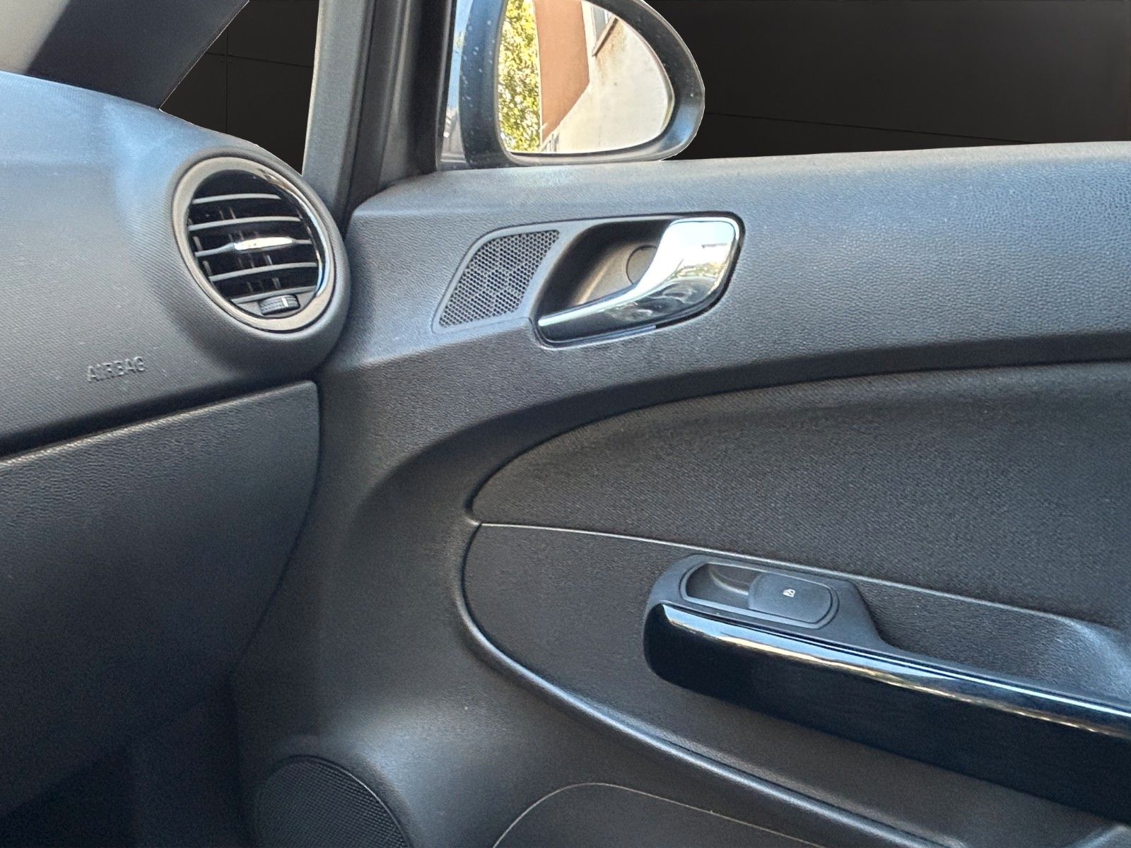 Fahrzeugabbildung Opel Corsa D Active/Top Gepflegt/2.Hand/Service Neu