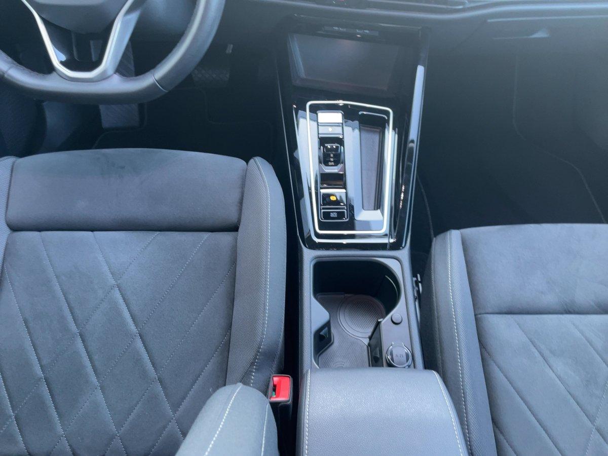 Volkswagen Golf Style 2.0 TSI ACC+LED+NAVI+PDC+VIRT+SHZ, миниатюра 12