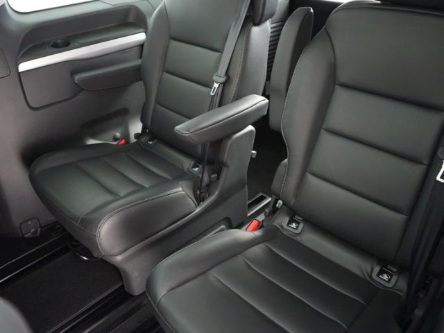 Zafira Life TOURER L AT+NAVI+HEAD-UP-DISPLAY+6-S