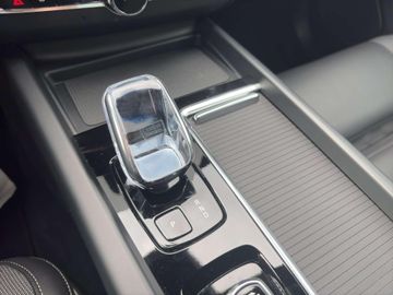 Volvo XC60 B5 AWD Plus Black Edition Facelift