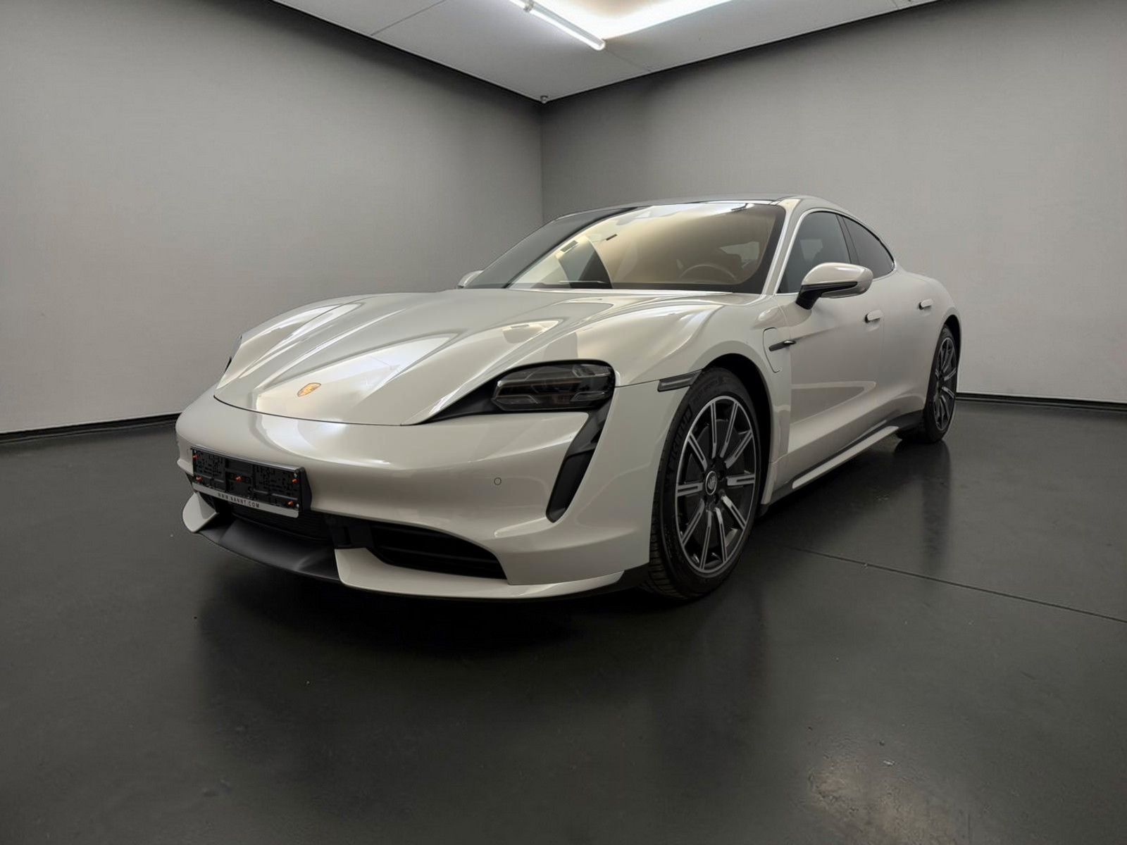 Porsche Taycan Turbo*1.HD*U_FREI*PANO*NEUZUSTAND*KREIDE