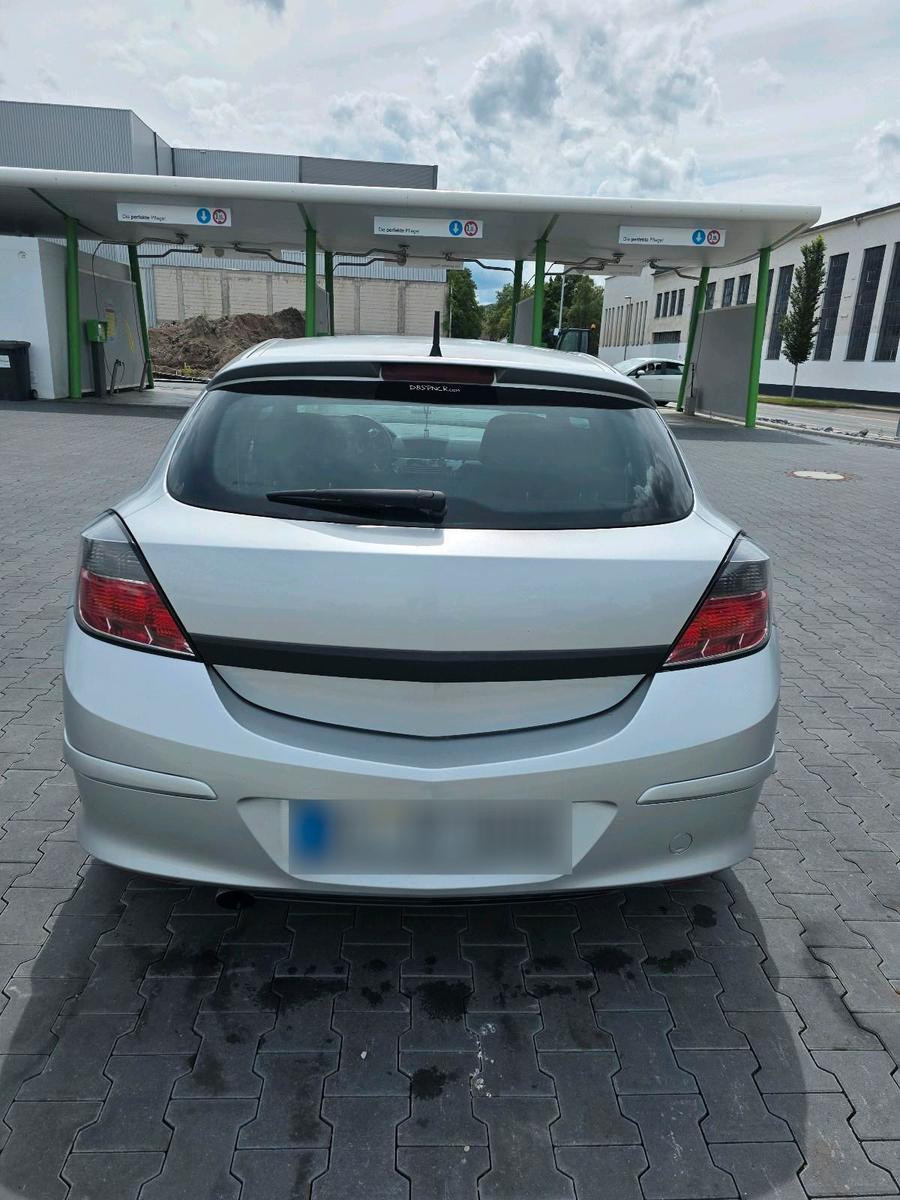Opel Astra 2006 — photo 10