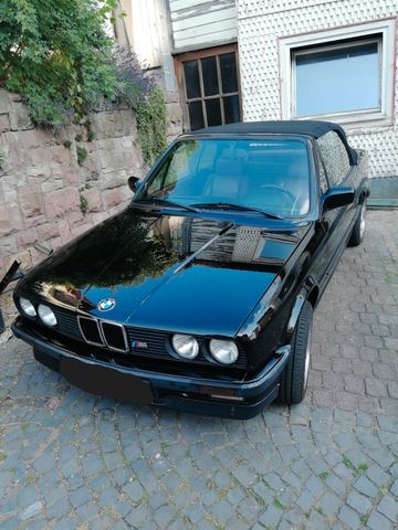 BMW E30 325i Cabrio Odtimer