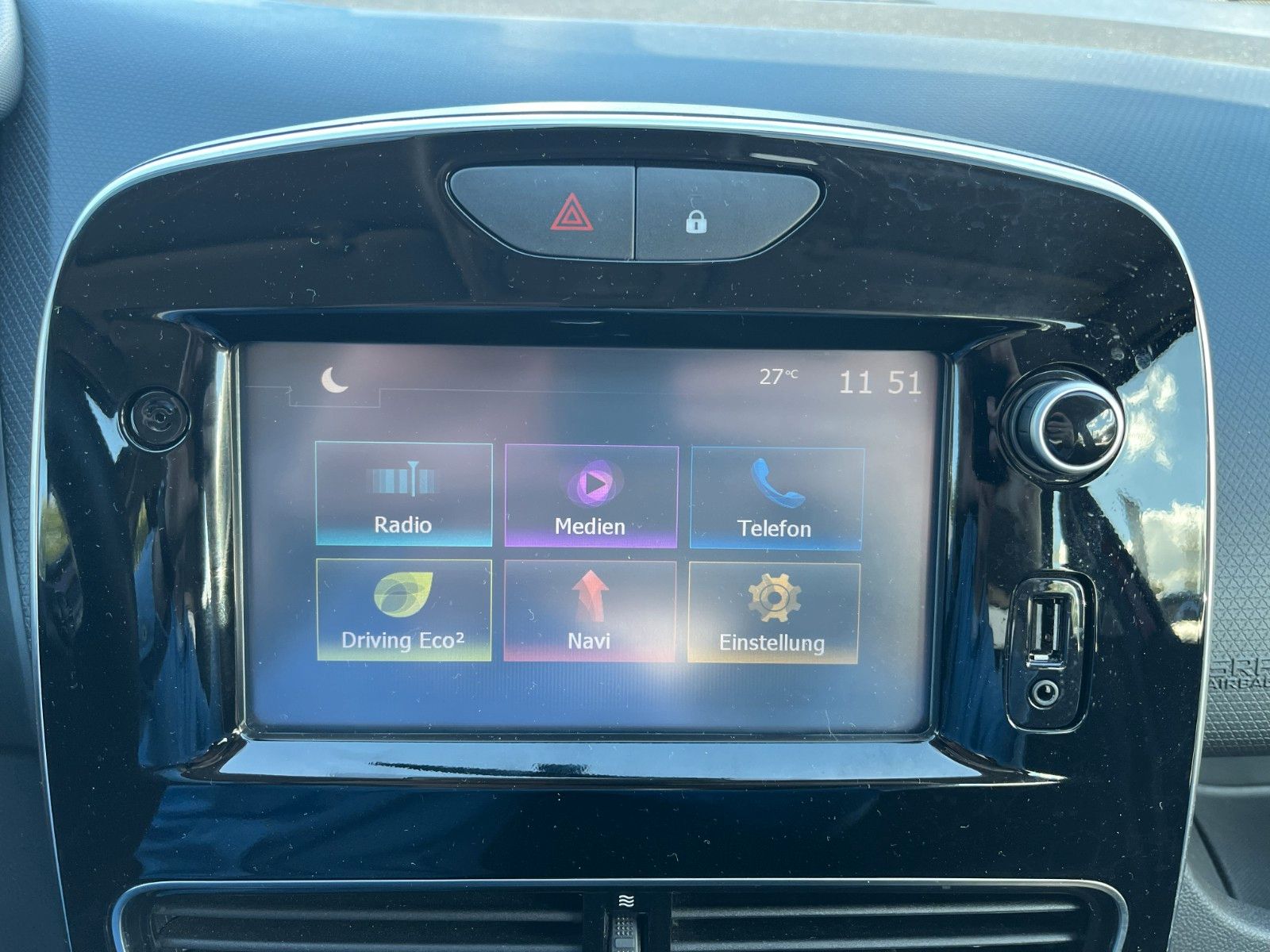 Fahrzeugabbildung Renault Clio IV Limited