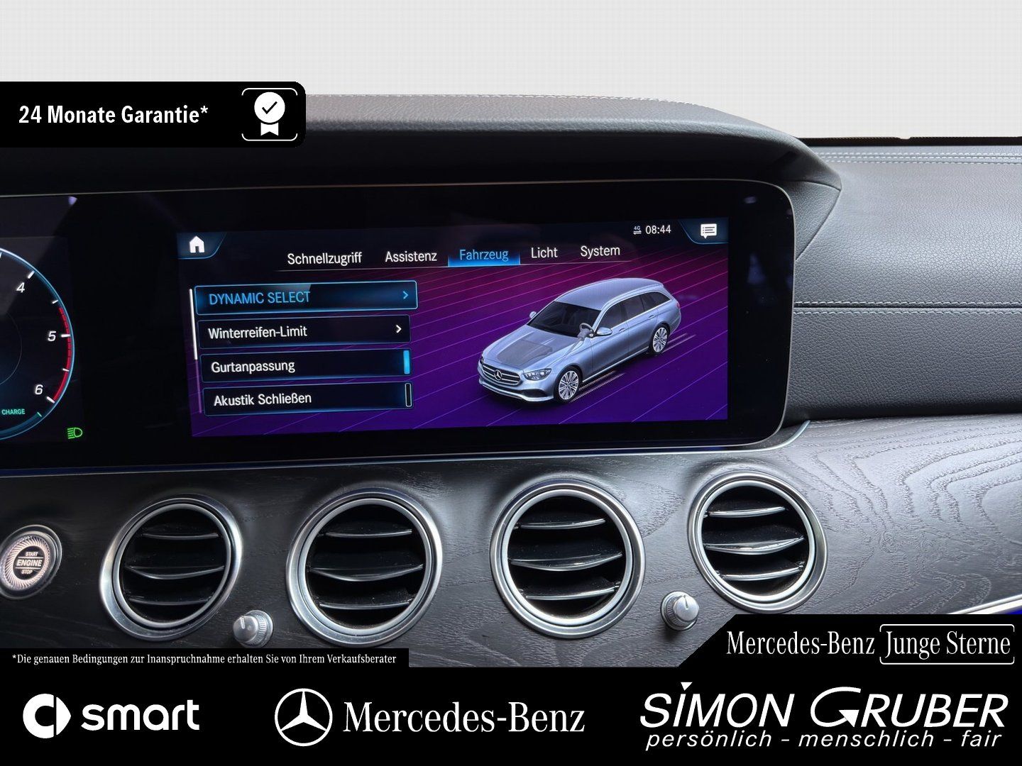 Fahrzeugabbildung Mercedes-Benz E 300 T d 4M AMG Line Distronic Ambi Widescr AHK