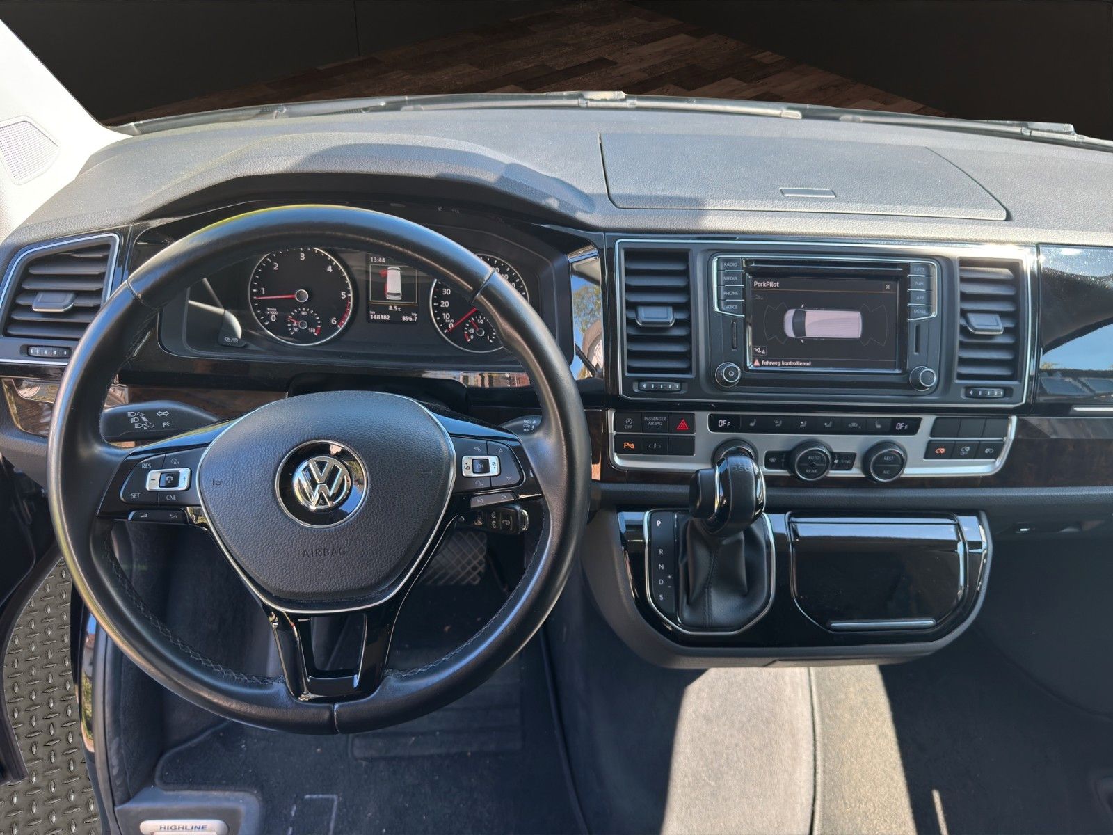 Fahrzeugabbildung Volkswagen T6  Bus Multivan Highline Vollaustattung