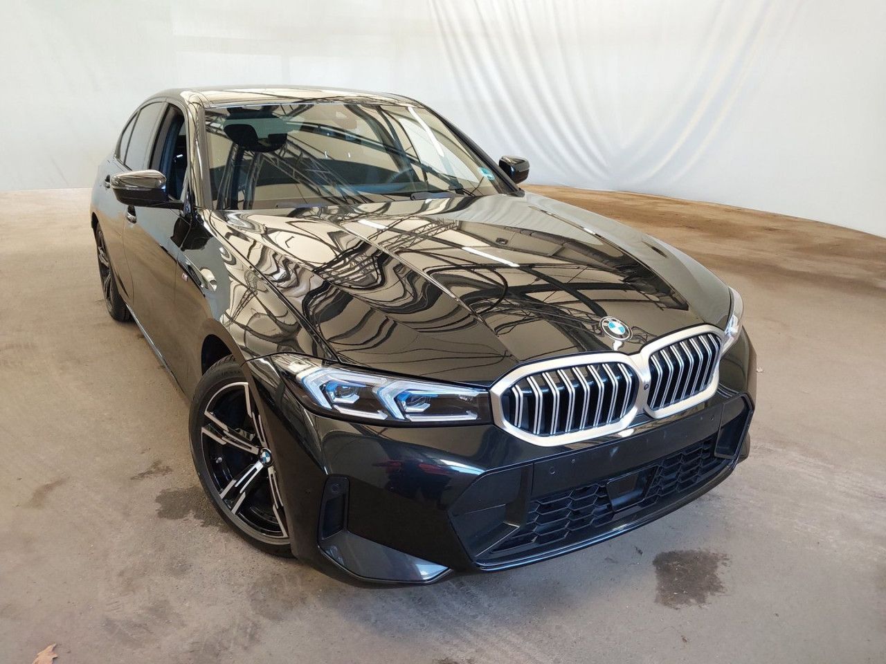 BMW 320 - Bild 3