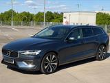 Volvo V60 T4 Inscription *Navi*HUD*PANO*LEDER*19 Zoll - Volvo V60 von privat