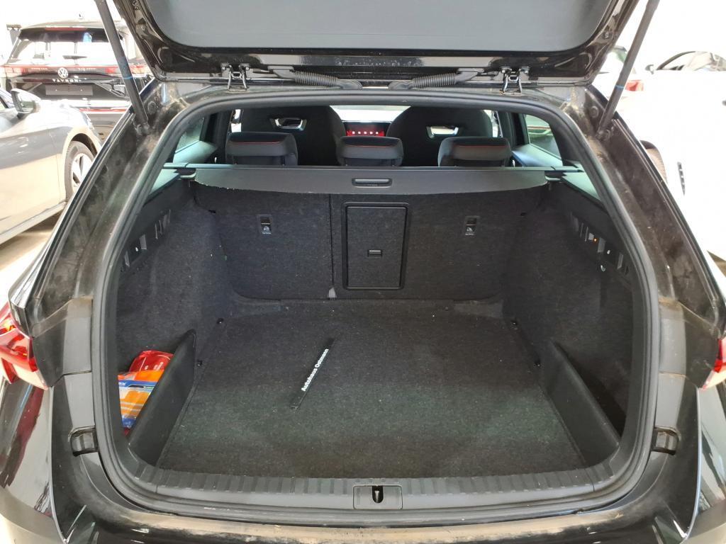 Skoda Octavia 2.0 TSI RS Matrix HuD Navi AHZV RFK Alu1, миниатюра 7