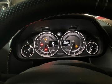 2016 Aston Martin V12 VANTAGE 照片 10