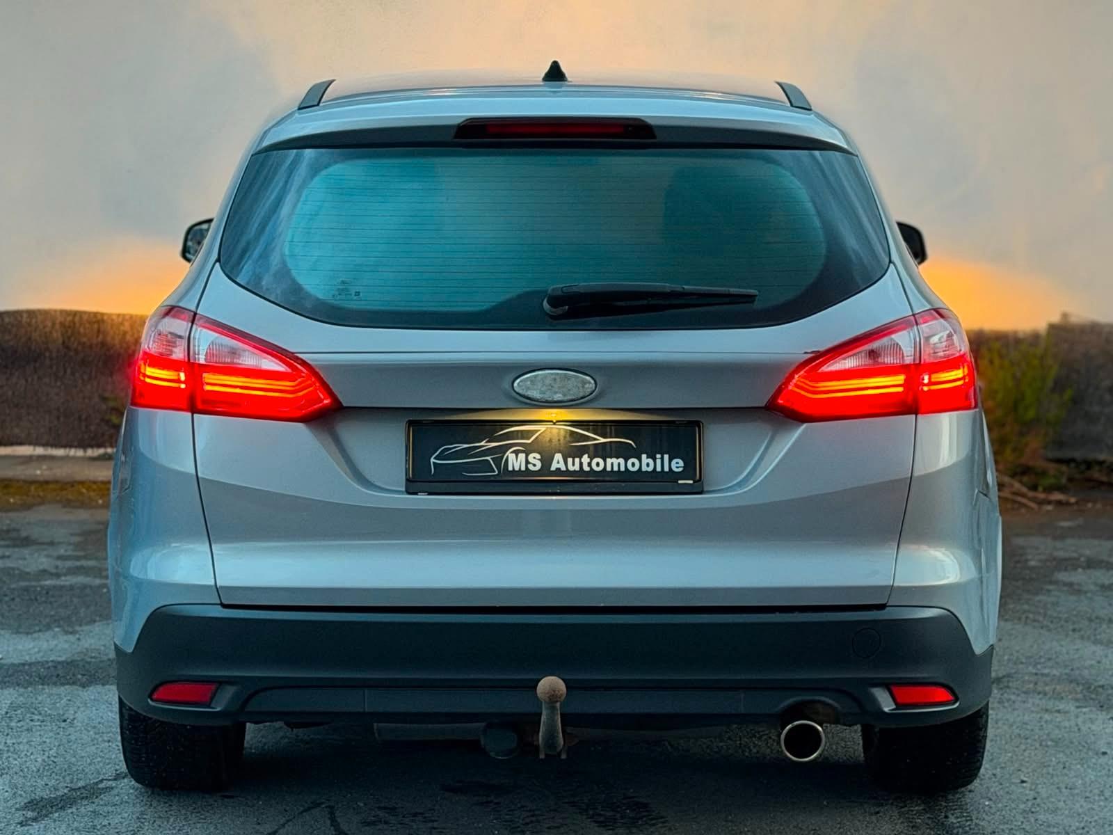 Ford Focus 2012 — photo 5