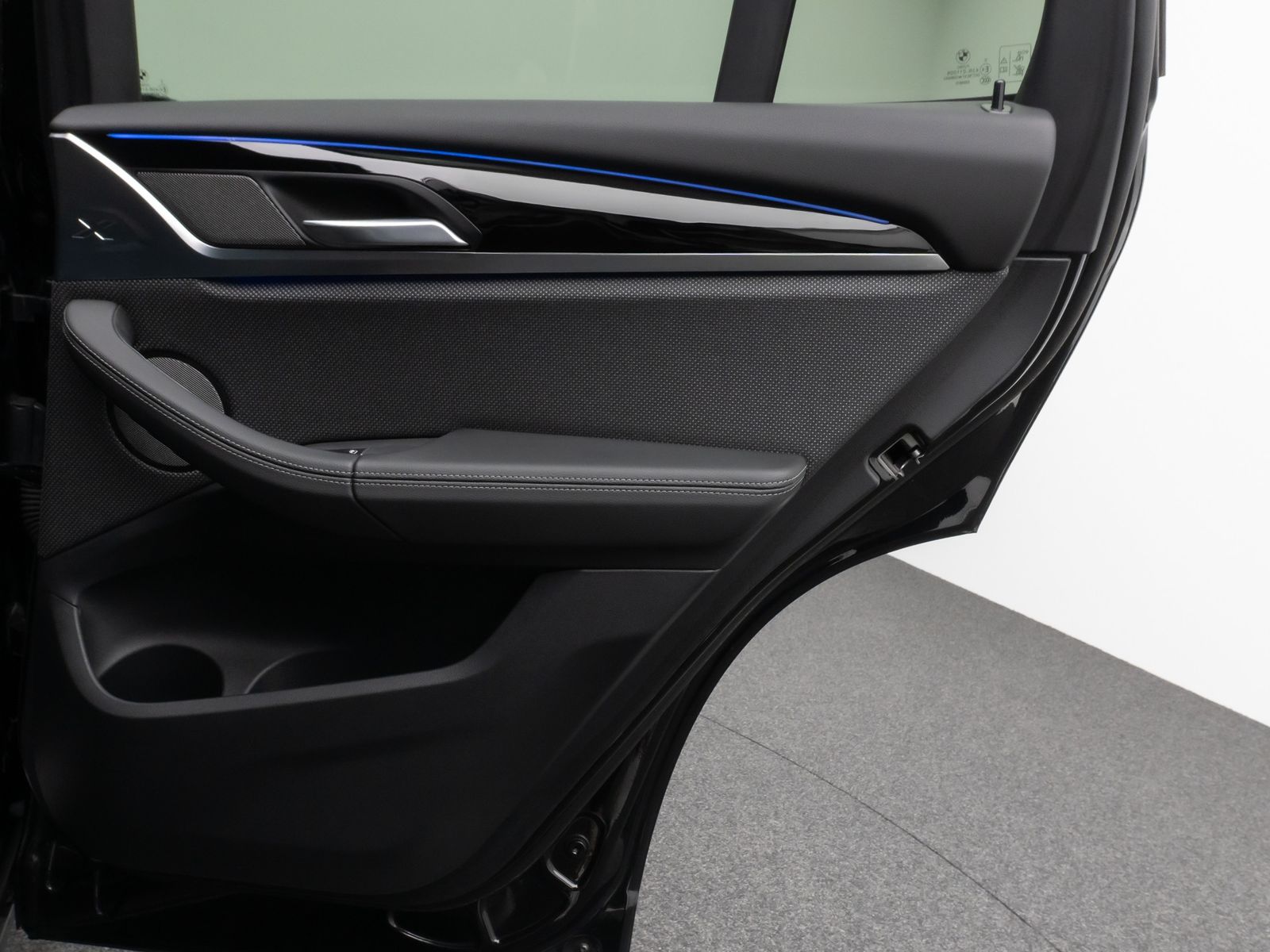 Fahrzeugabbildung BMW X3 xD20d xLine Kamera HUD H/K Komfort Sport 19"
