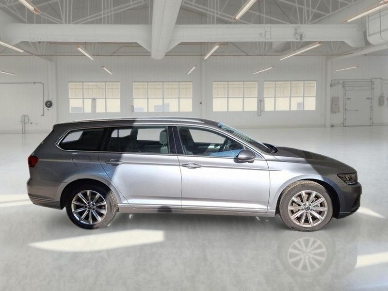 Volkswagen VOLKSWAGEN PASSAT VARIANT 2.0 TDI SCR EVO 90 KW imagem 3
