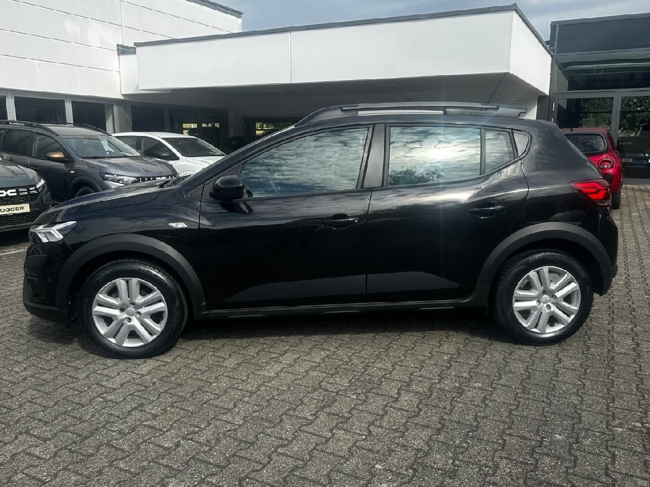 Fahrzeugabbildung Dacia Sandero Stepway Expression TCe 100 Eco-G (LPG)