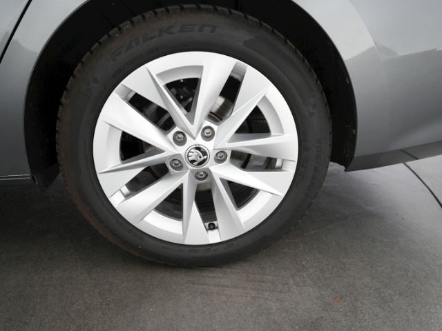 Octavia COMBI SELECTION TDI DSG+NAVI+SITZHEIZUNG