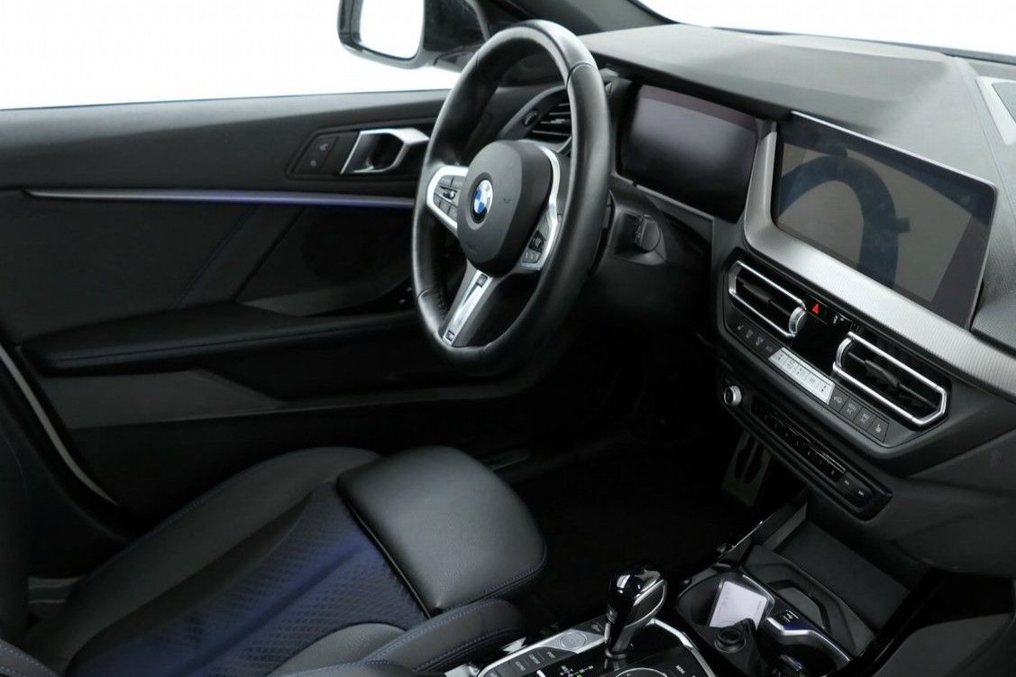 Fahrzeugabbildung BMW 120 d M Sport LED Panorama Shadow-Line Navi