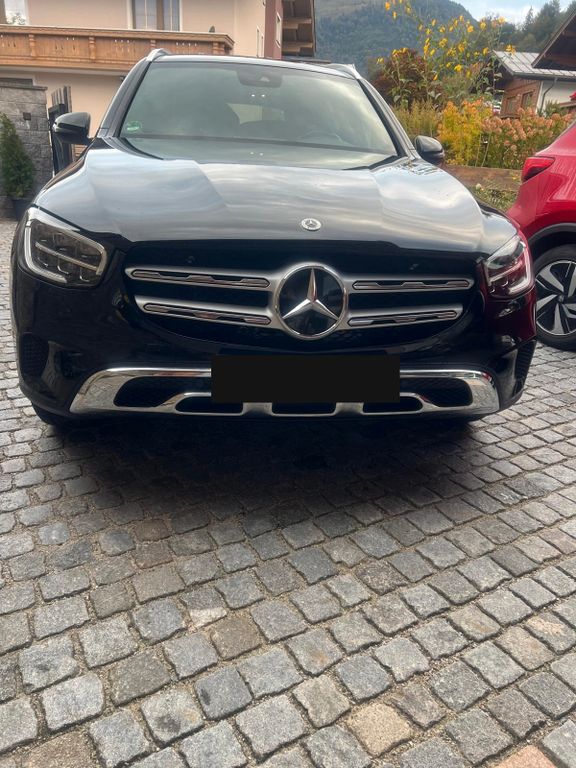 Image of Mercedes-Benz GLC 200