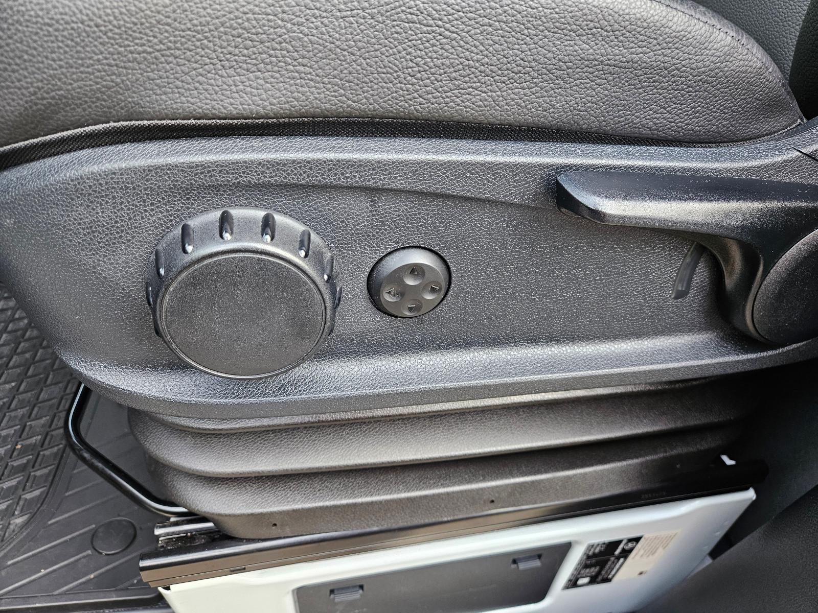 Mercedes-Benz eSprinter 414 BOTT WERKSTATT REGALE FULL HOUSE