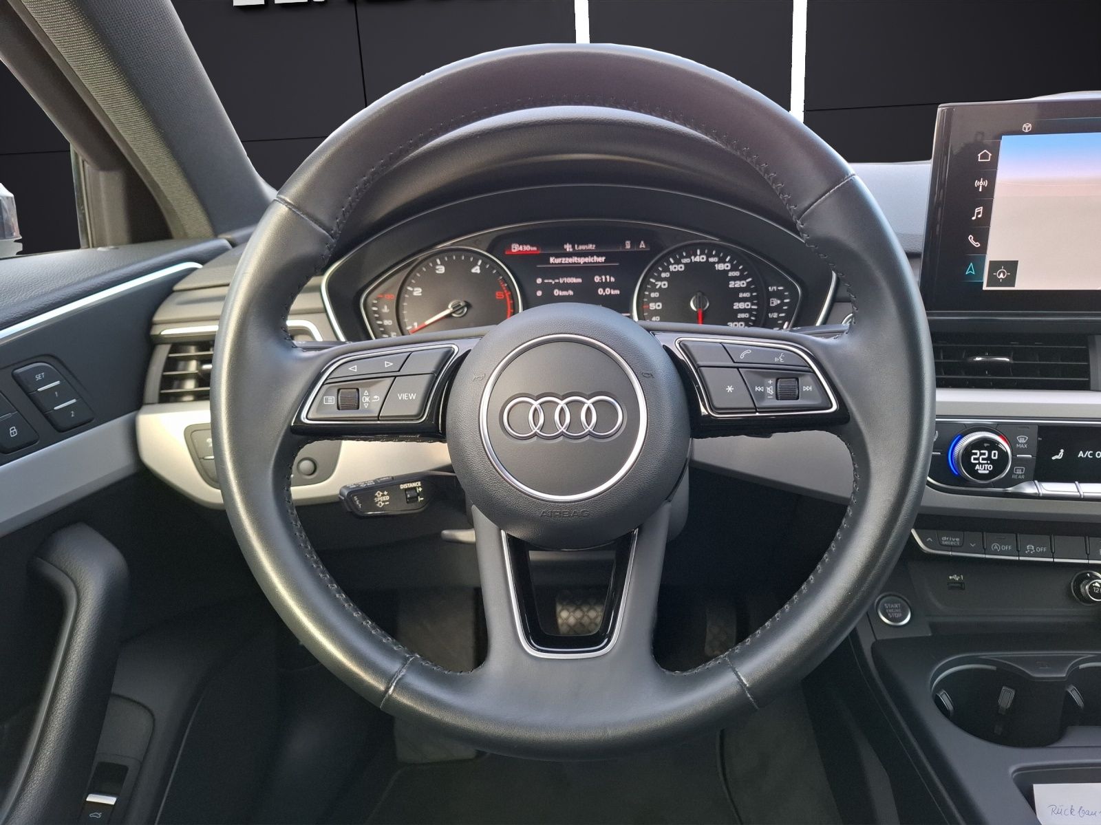 Fahrzeugabbildung Audi A4 Avant 40 TDI advanced quattro S-tronic LED AH