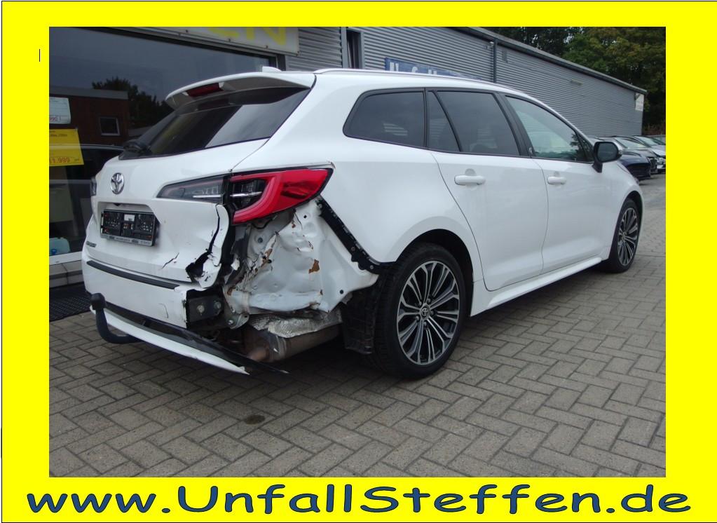 Toyota Corolla Touring Sports  BENZINER ; LED; NAVI ...