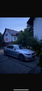 BMW 325i e90 - BMW 325 aus 2009: 325i