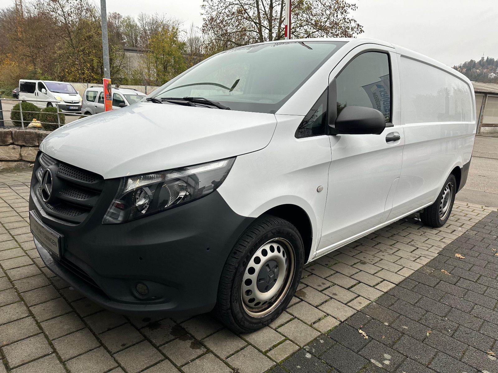 Fahrzeugabbildung Mercedes-Benz VITO 4Matic LANG*NAVI*KLIMA*AHK*SORTIMO**