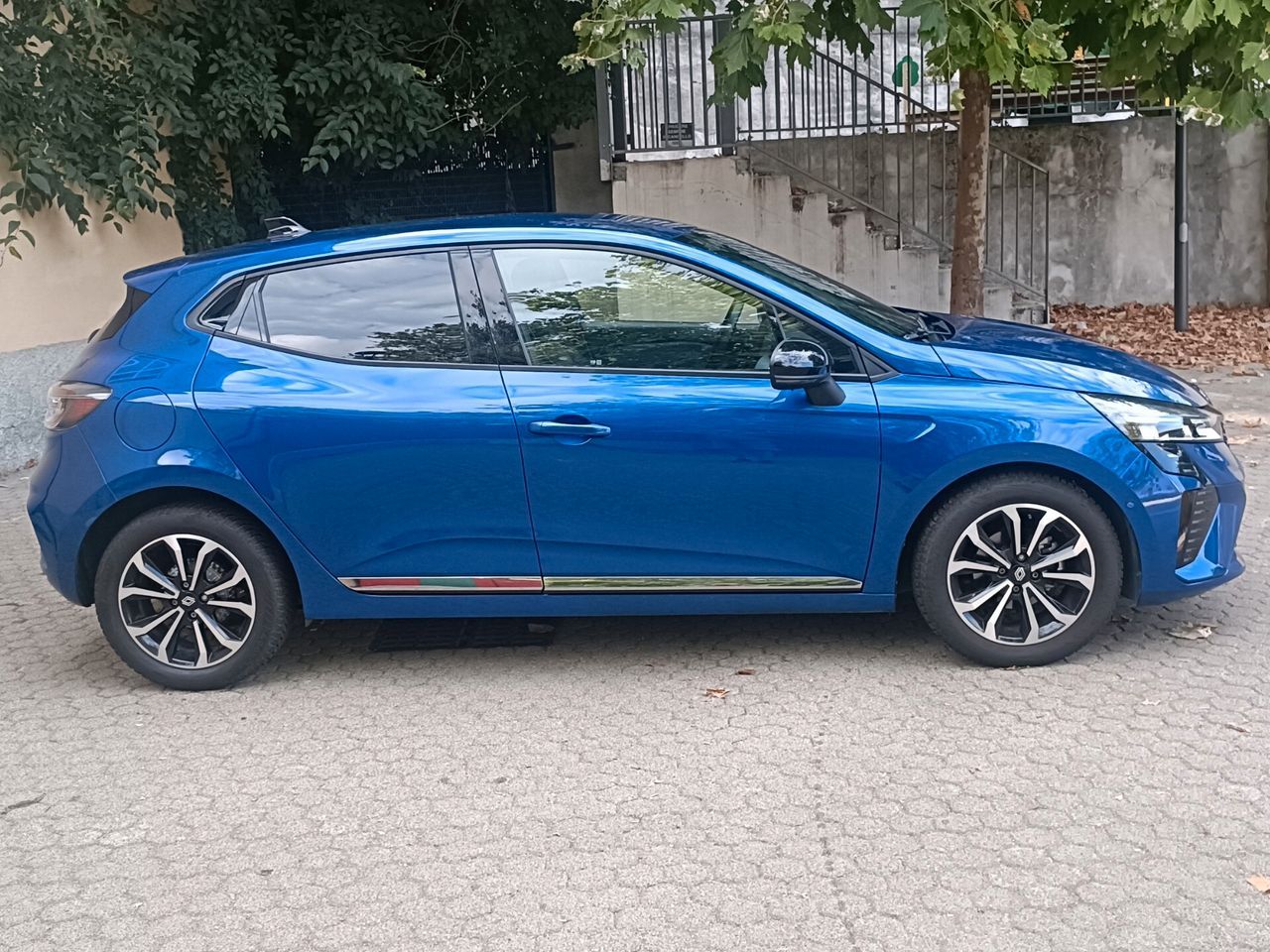 Other Renault Clio TCe 90 CV 5 porte Techno imagem 2