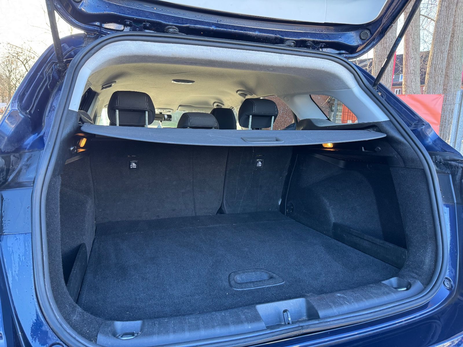 Fahrzeugabbildung Fiat Tipo 1.4 Easy*TEMPO*LED*KLIMA*SHZ*PDC*BT*DAB