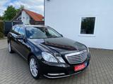 Mercedes-Benz E 200 CGI T-Modell BlueEfficiency/ Automatik / - gebrauchte Mercedes-Benz E 200 aus dem Jahr 2012