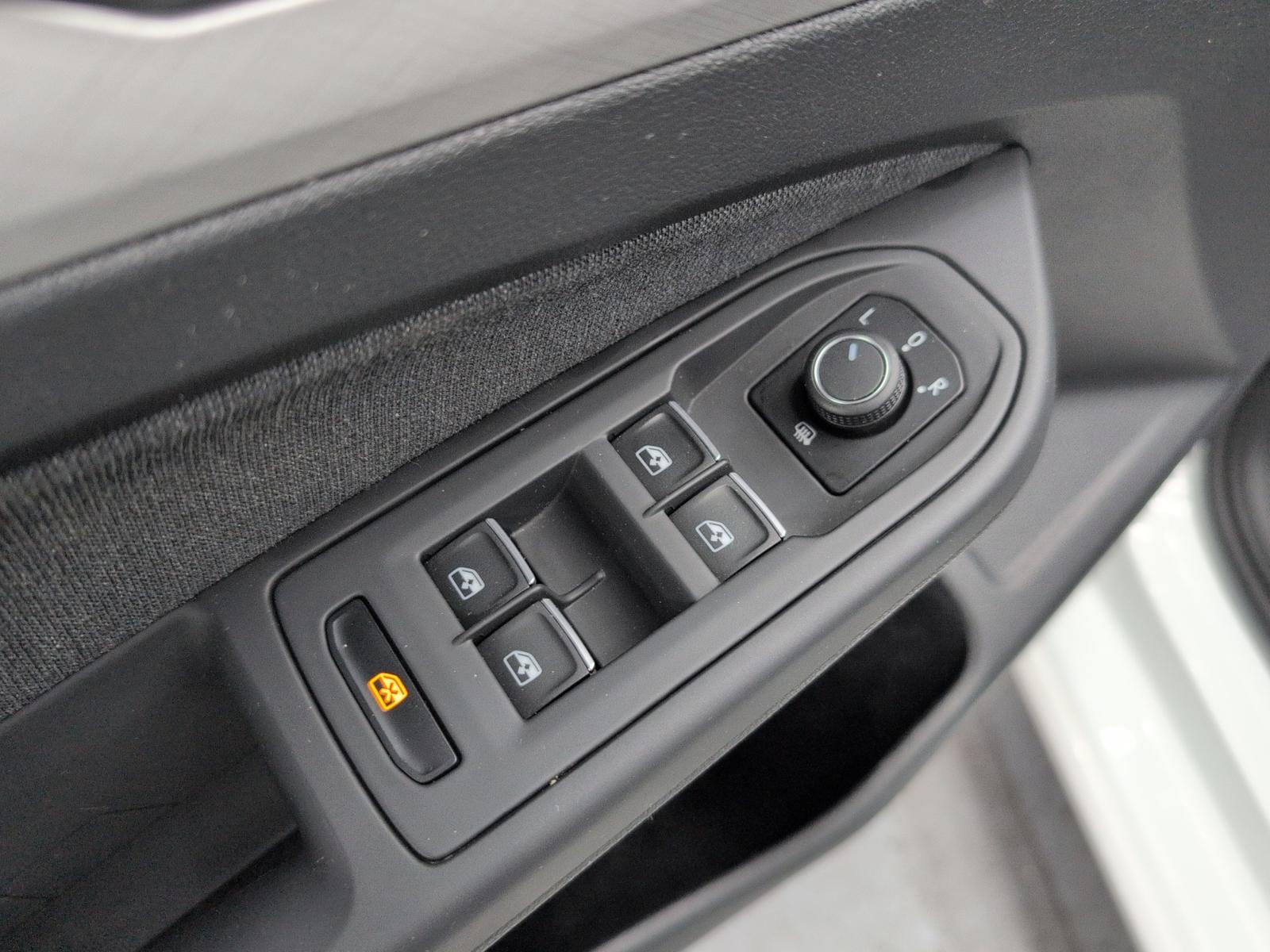Volkswagen Golf 1.5eTSI DSG Life ACC+VIRTU+RFK+AMBIENTE+SHZ, миниатюра 10