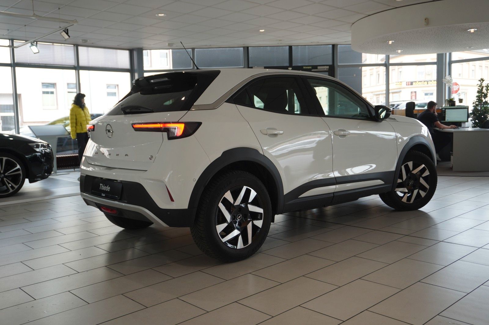 Fahrzeugabbildung Opel Mokka-e ELEGANCE 3-PHASIG NAVI/LED/KAMERA/DAB+