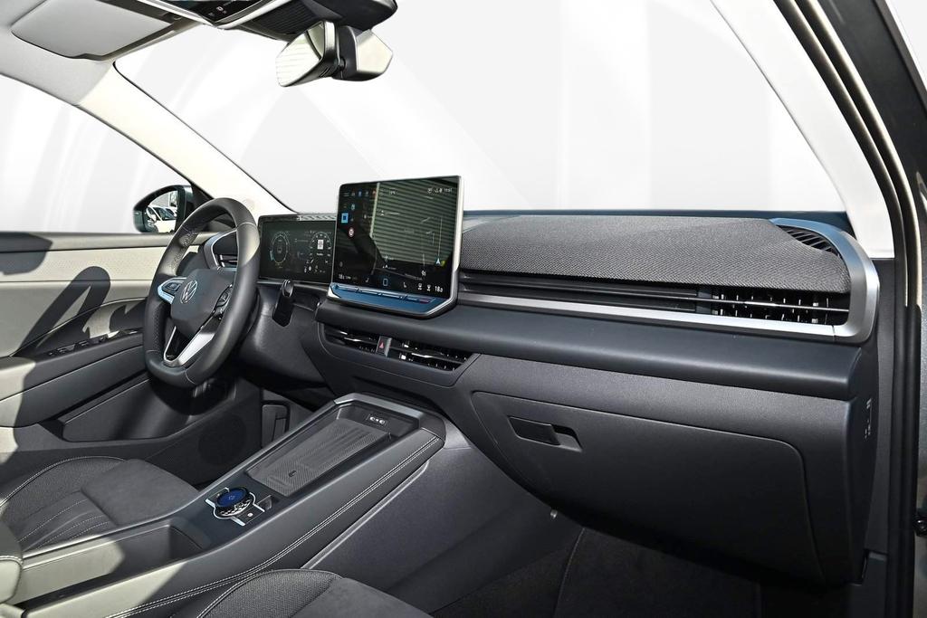 Volkswagen T-Roc 10