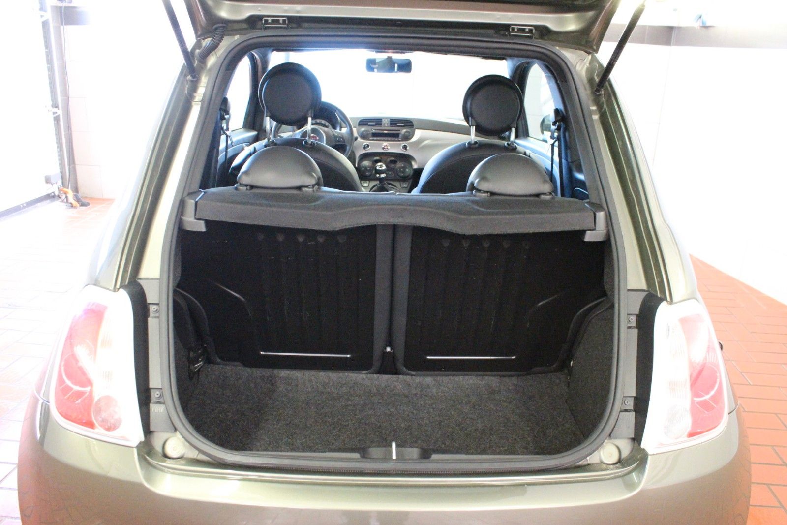 Fahrzeugabbildung Fiat 500 1.2 8V *Sonderedition by Diesel*