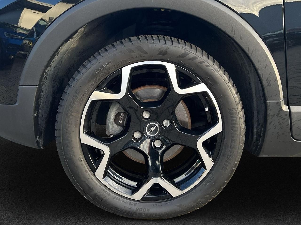 Fahrzeugabbildung Opel Crossland GS Line, Automatik