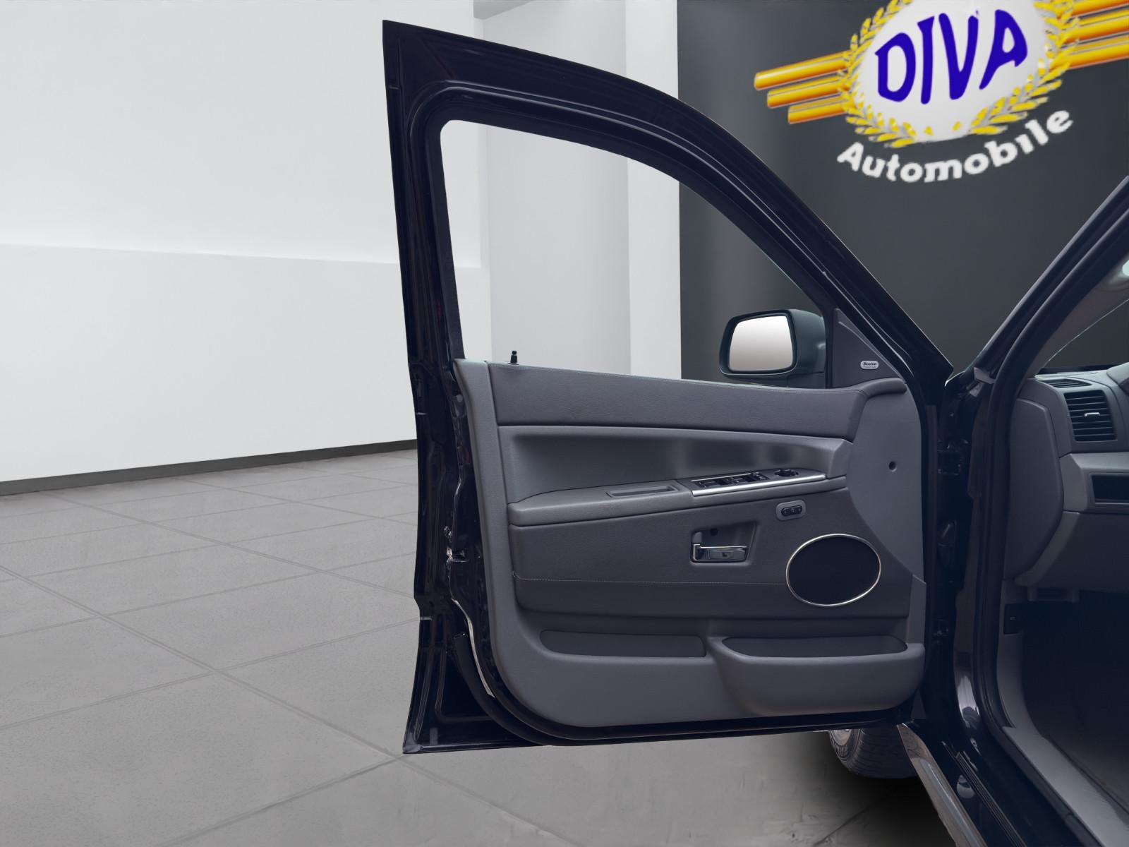 Jeep Grand Cherokee 3.0 CRD Limited 218ch - 2 ème main - Entretien Jeep - Toit ouvrant - Attelage