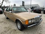 Mercedes-Benz E 230 - H Kennzeichen - TÜV Neu - Mercedes-Benz E 230 in Essen