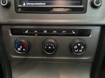 Volkswagen Golf - 10