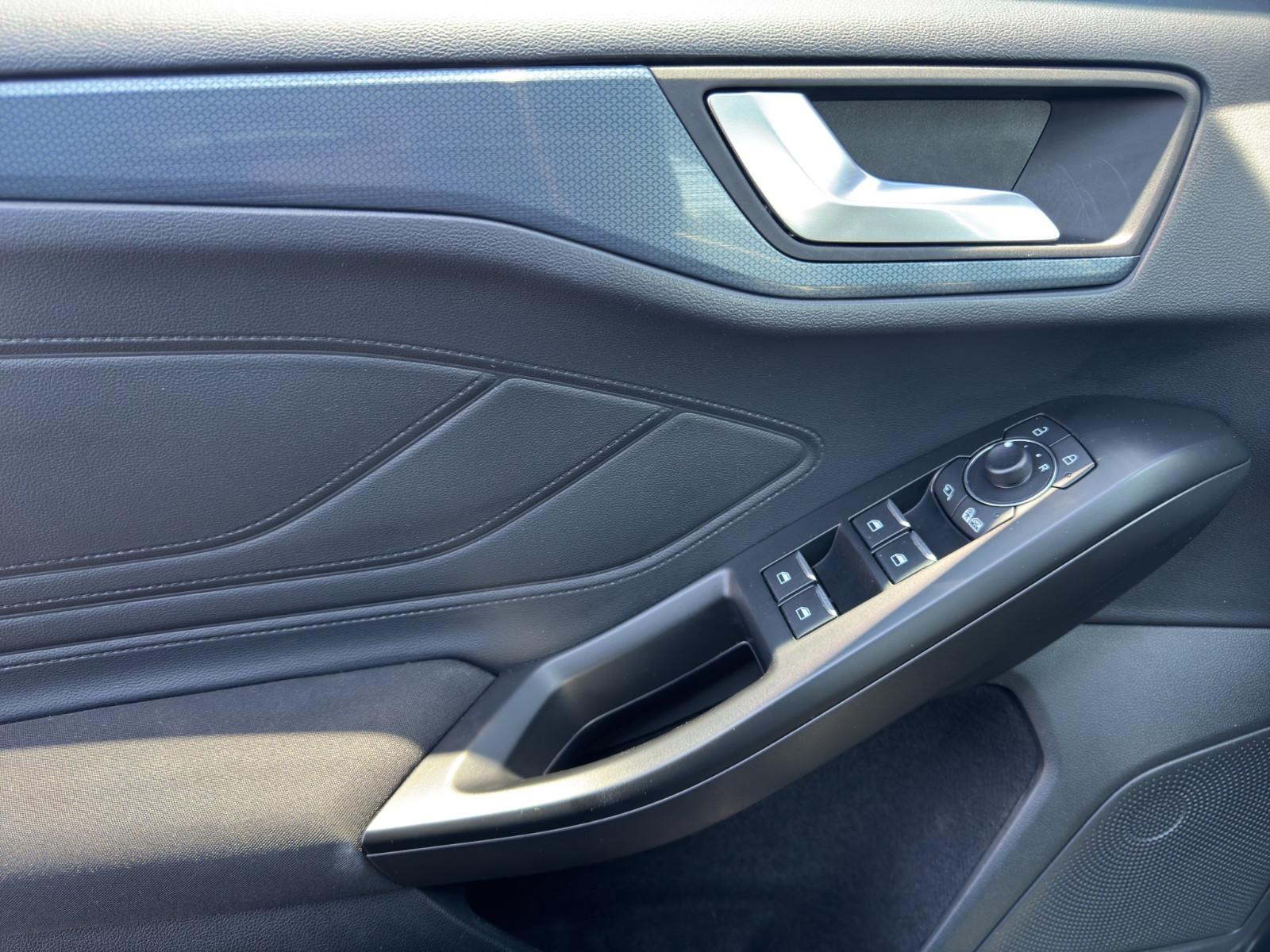Ford Focus Lim. Active X*Ahk*Kamera*Head-Up*LED*, миниатюра 12