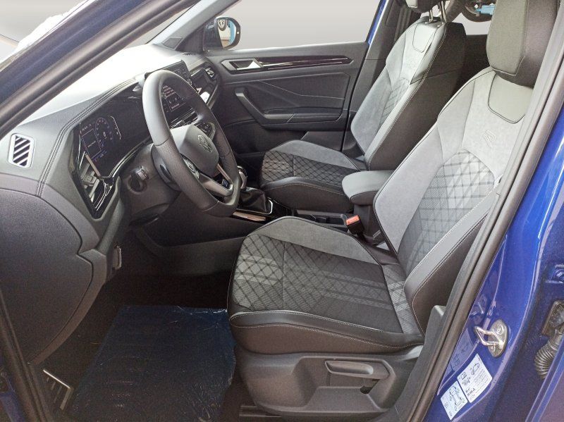 Fahrzeugabbildung Volkswagen T-Roc 1.5 TSI DSG R-Line Black Style