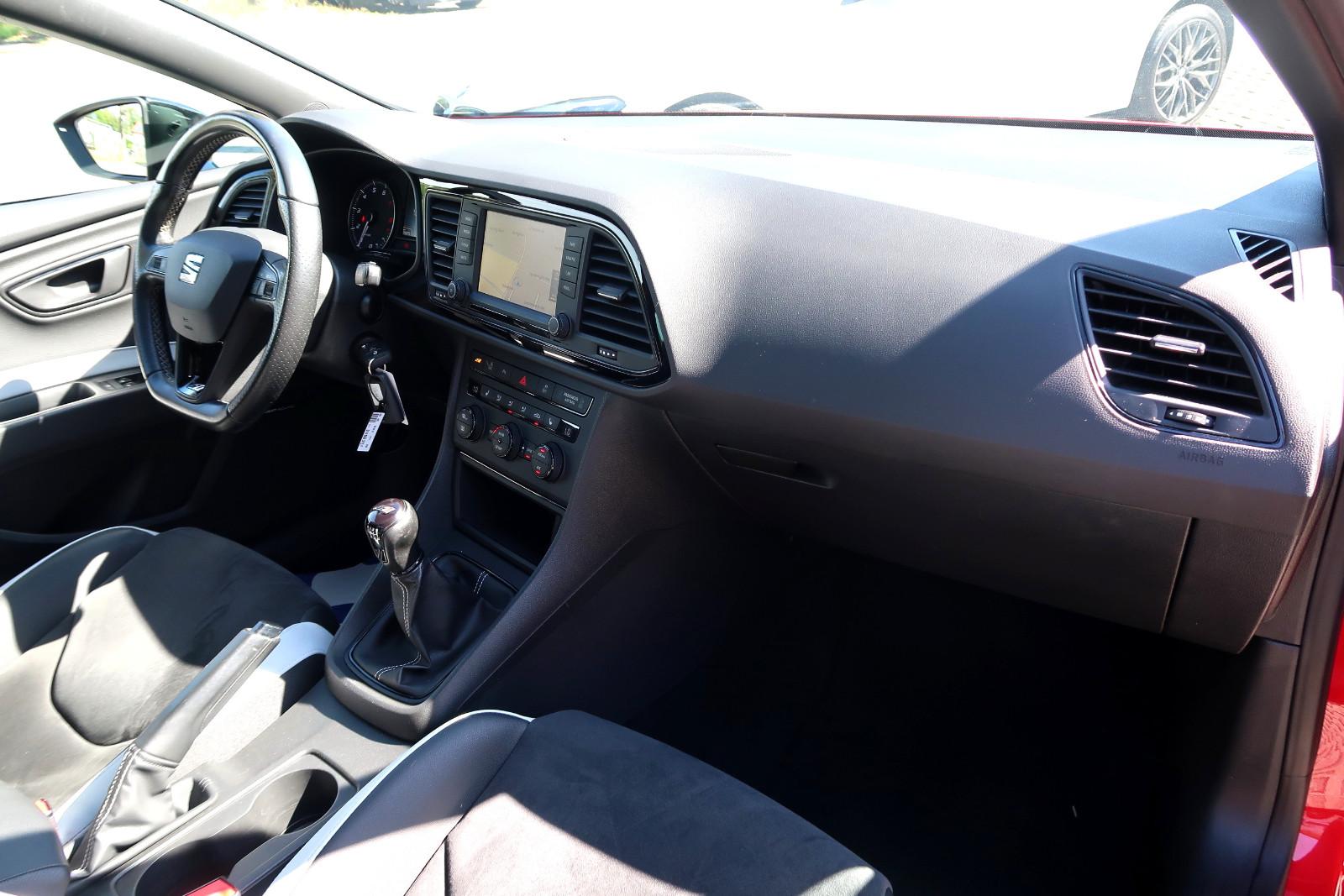 SEAT LEON TSI"CUPRA290"19"PANORAMA"NAVI"LED"LEDER"SCHH | 290 ch | BVM | "19"PANORAMA"LED"NAVI"