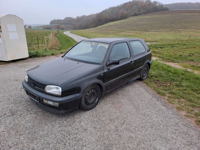 Volkswagen Golf 2.0 GTI